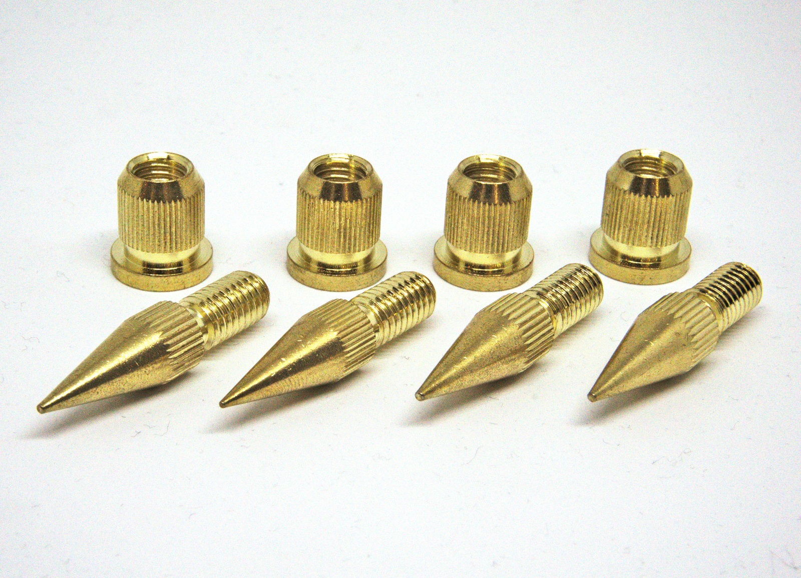 DSC00126 Dynavox-Sub-Watt-Absorber 4er Set Messing