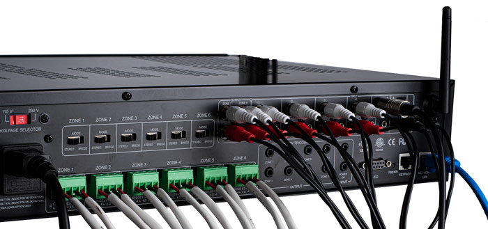 Dayton-Audio-DAX88-Rear-in-Rack