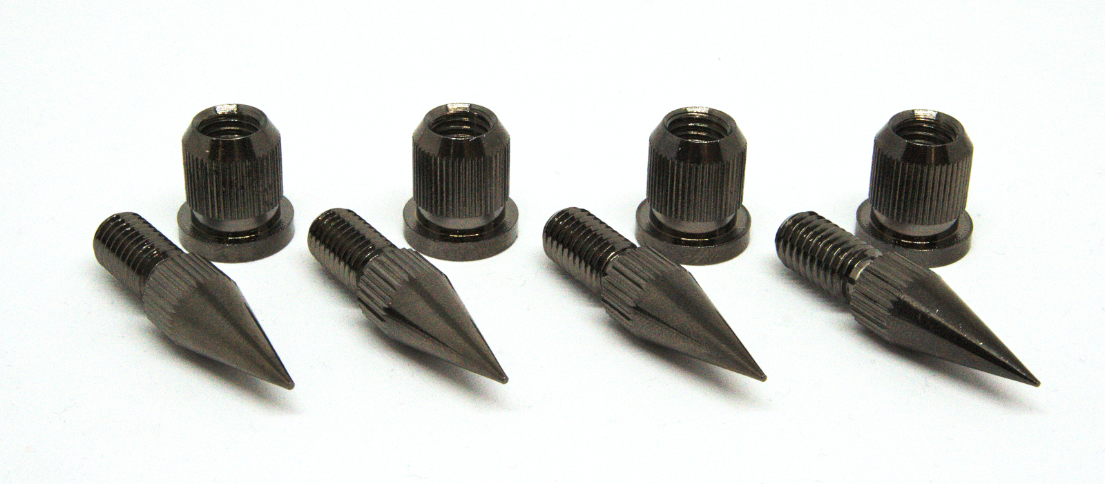 DSC00128 Dynavox-Sub-Watt-Absorber 4er Set dunkel verchromt